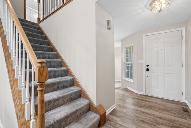 713 Bent Ridge Lane, Elgin, IL 60120