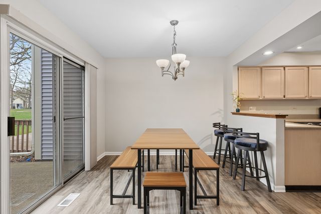 713 Bent Ridge Lane, Elgin, IL 60120