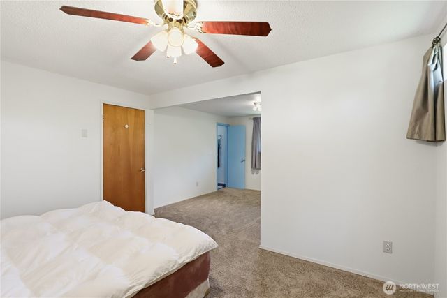 3961 NW Country Lane, Bremerton, WA 98312