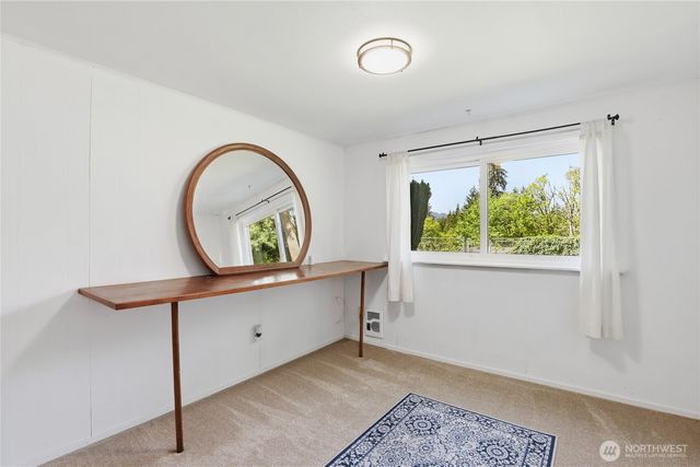 3961 NW Country Lane, Bremerton, WA 98312