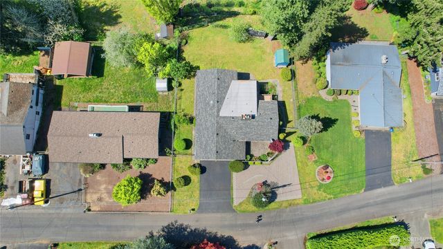 3961 NW Country Lane, Bremerton, WA 98312