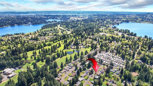 3961 NW Country Lane, Bremerton, WA 98312