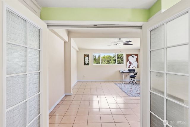 3961 NW Country Lane, Bremerton, WA 98312