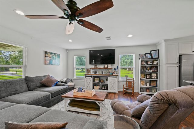 13519 Martin Mayers Rd, Gonzales, LA 70737