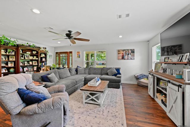 13519 Martin Mayers Rd, Gonzales, LA 70737