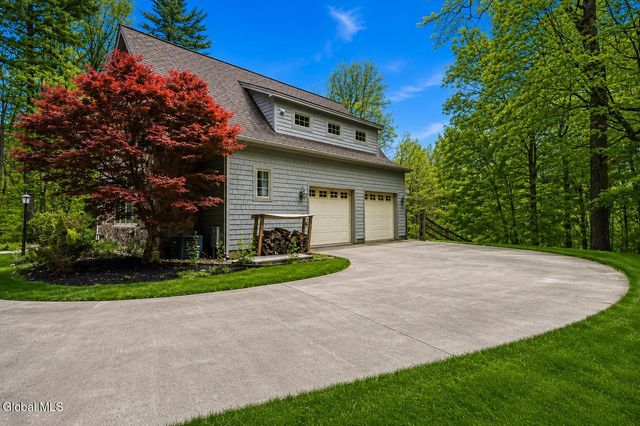 100 Southard Road, Saratoga Springs, NY 12866