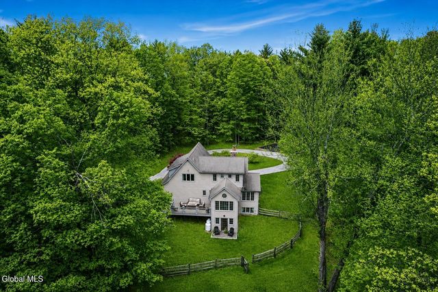 100 Southard Road, Saratoga Springs, NY 12866