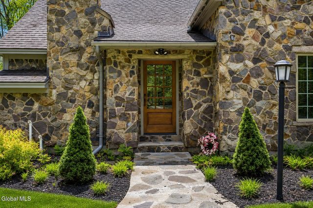 100 Southard Road, Saratoga Springs, NY 12866