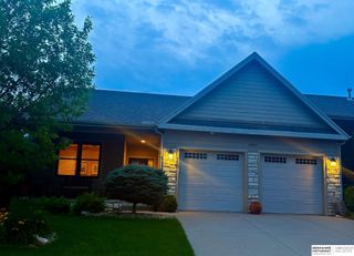 5802 N 158th Street, Omaha, NE 68116