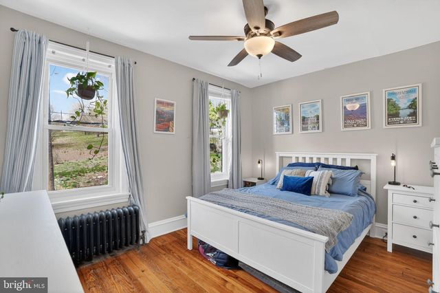 425 HERMITAGE ST, Philadelphia, PA 19128