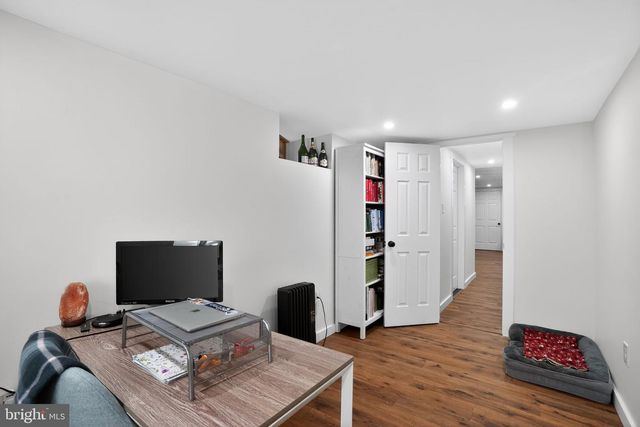 425 HERMITAGE ST, Philadelphia, PA 19128