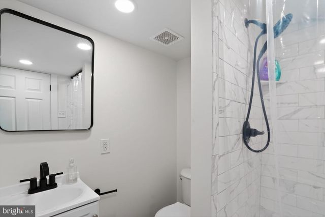 425 HERMITAGE ST, Philadelphia, PA 19128