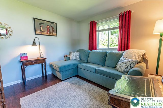 116 Oxford Drive, Palmer Twp, PA 18045