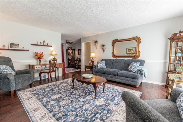 116 Oxford Drive, Palmer Twp, PA 18045