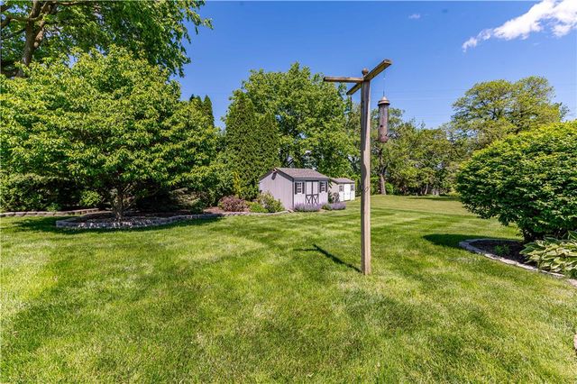 116 Oxford Drive, Palmer Twp, PA 18045