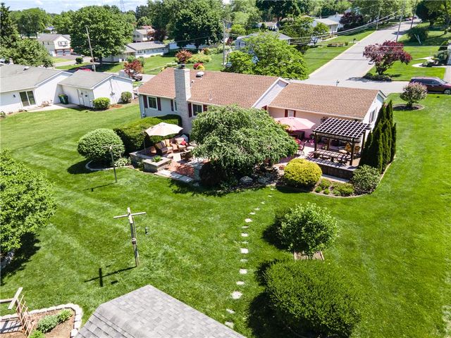 116 Oxford Drive, Palmer Twp, PA 18045