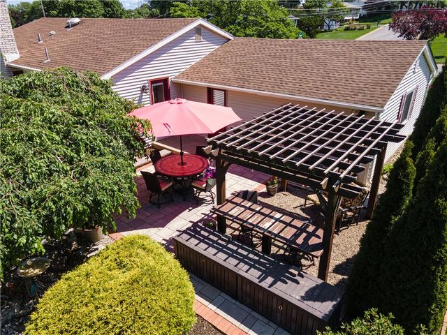 116 Oxford Drive, Palmer Twp, PA 18045