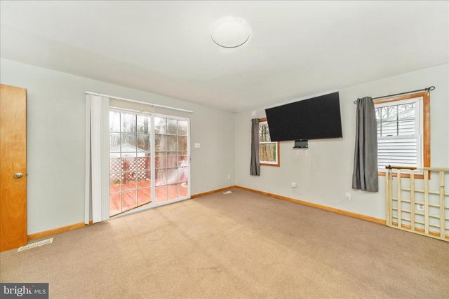 6415 VALLEY PARK RD, Capitol Heights, MD 20743