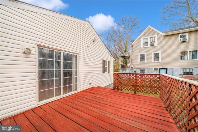 6415 VALLEY PARK RD, Capitol Heights, MD 20743