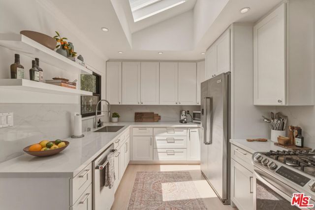 12319 Greene Avenue, Los Angeles, CA 90066