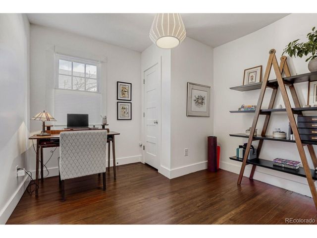 2260 Bellaire St, Denver, CO 80207