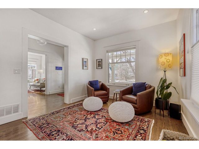 2260 Bellaire St, Denver, CO 80207