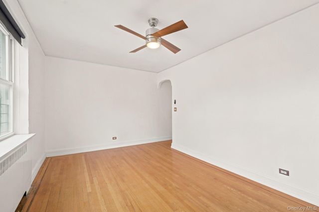 2160 Bronx Park E 6J, Bronx, NY 10462