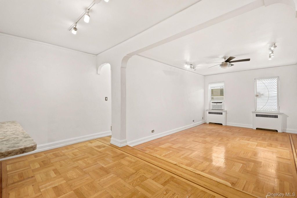 2160 Bronx Park E 6J, Bronx, NY 10462 — photo 5