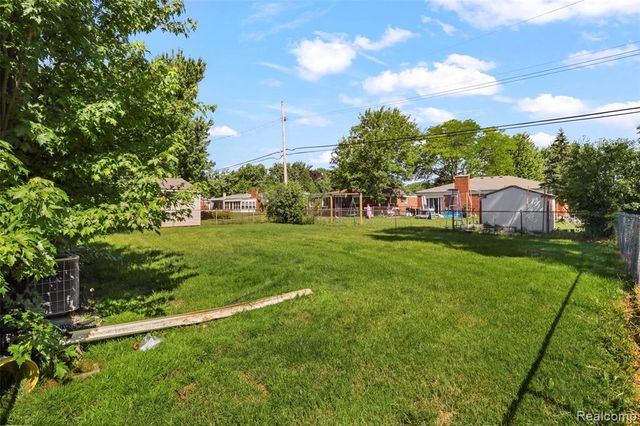 2891 Teasdale Drive, Troy, MI 48083