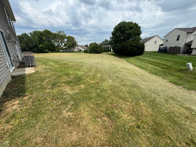 2003 Falcon Court, Franklin, IN 46131