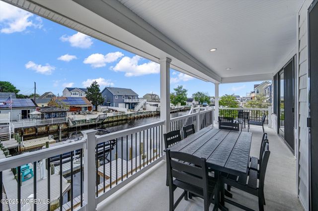 104 Lawrence Drive, Manahawkin, NJ 08050