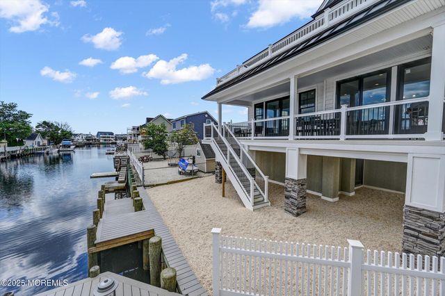 104 Lawrence Drive, Manahawkin, NJ 08050