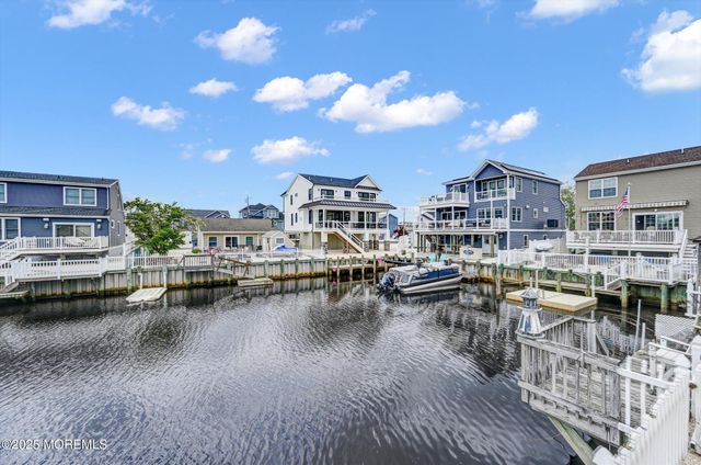 104 Lawrence Drive, Manahawkin, NJ 08050