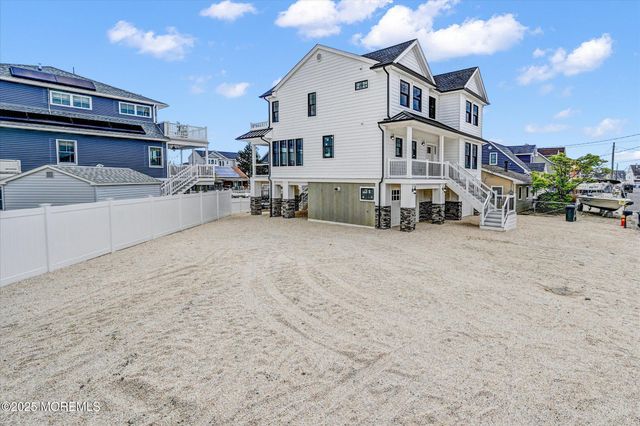 104 Lawrence Drive, Manahawkin, NJ 08050
