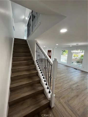 2430 Orange Avenue, La Crescenta, CA 91214