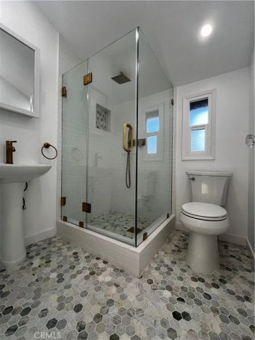 2430 Orange Avenue, La Crescenta, CA 91214