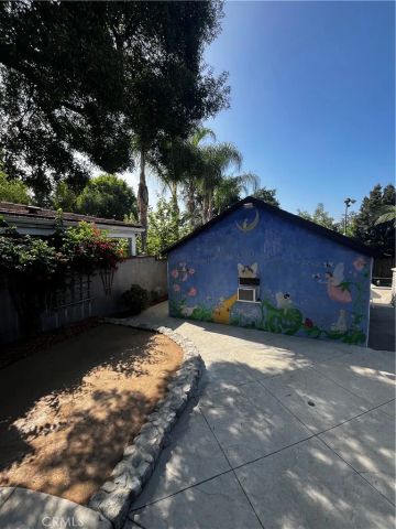 2430 Orange Avenue, La Crescenta, CA 91214