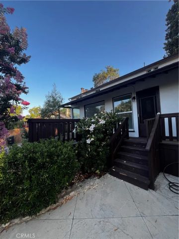 2430 Orange Avenue, La Crescenta, CA 91214