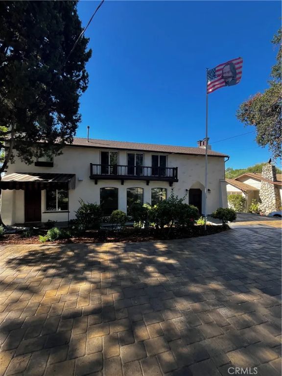 2430 Orange Avenue, La Crescenta, CA 91214