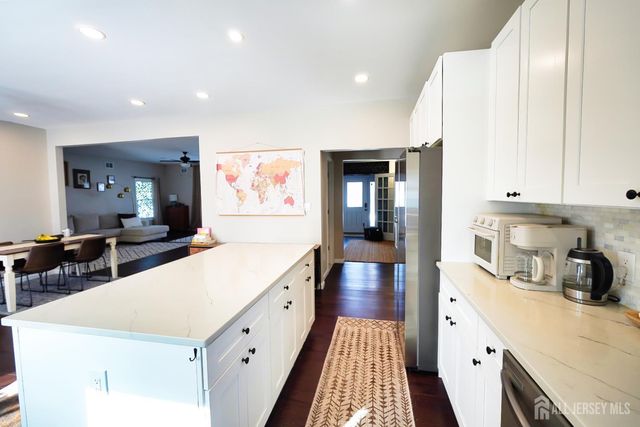 28 Duchess Avenue, Middletown, NJ 07748