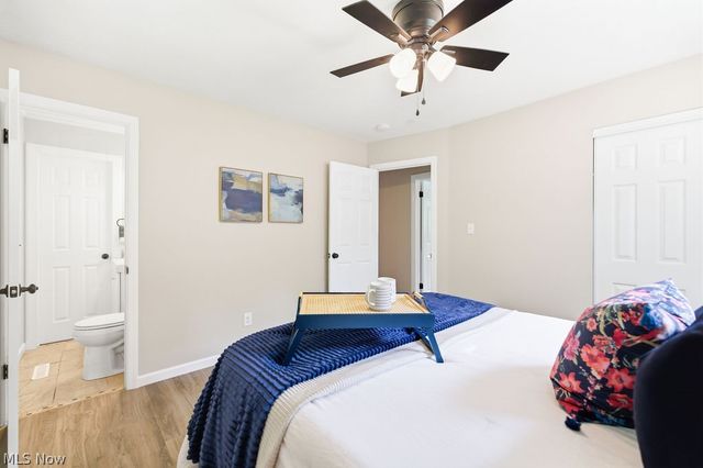 8768 Parkdale Drive, North Royalton, OH 44133
