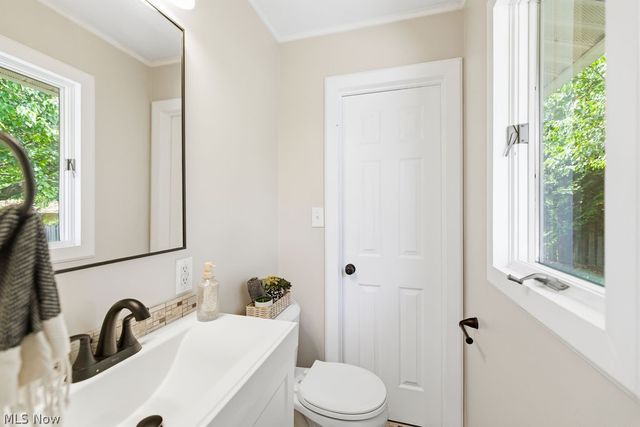 8768 Parkdale Drive, North Royalton, OH 44133
