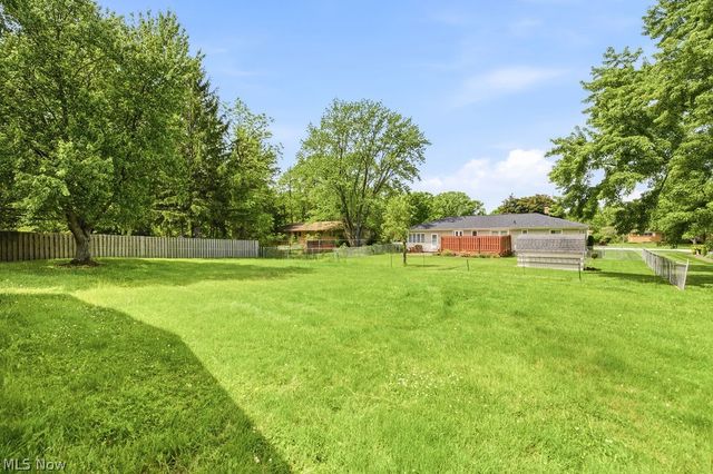 8768 Parkdale Drive, North Royalton, OH 44133