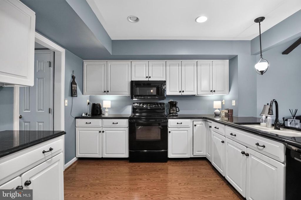 25 MANCHESTER CT #25, BERWYN, PA 19312 — photo 4