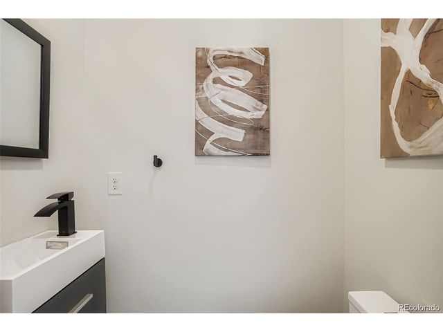 3829 Osage St, Denver, CO 80211