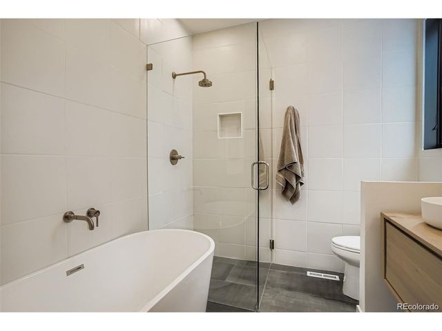 3829 Osage St, Denver, CO 80211