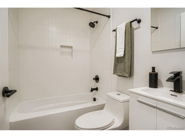 3829 Osage St, Denver, CO 80211