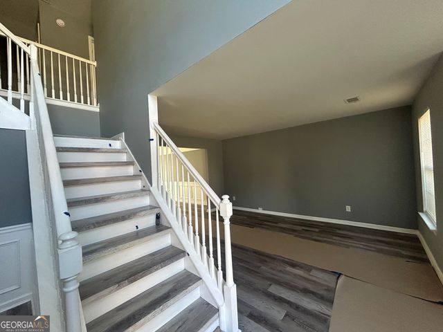 6263 Shell Drive, Atlanta, GA 30331