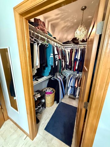 132 TRADERS POINTE Circle, Council Bluffs, IA 51501