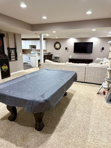 132 TRADERS POINTE Circle, Council Bluffs, IA 51501